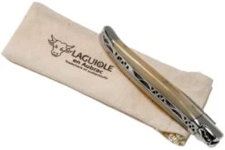 Laguiole En Aubrac Classic 12cm De Cuerno L0212PCI-FSI1 17 Laguiole En Aubrac Classic 12cm De Cuerno L0212PCI-FSI1 -Tienda De Cuchillos AUL0212PCI FSI1 09 laguiole en aubrac v201908