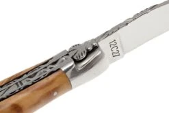 Laguiole En Aubrac 12cm Double Plates, Olive Burl Limado A Mano, L0712LLI-FSJ1 11 Laguiole En Aubrac 12cm Double Plates, Olive Burl Limado A Mano, L0712LLI-FSJ1 -Tienda De Cuchillos AUL0712LLI FSJ1 04 laguiole en aubrac aul0712lli fsj1 04