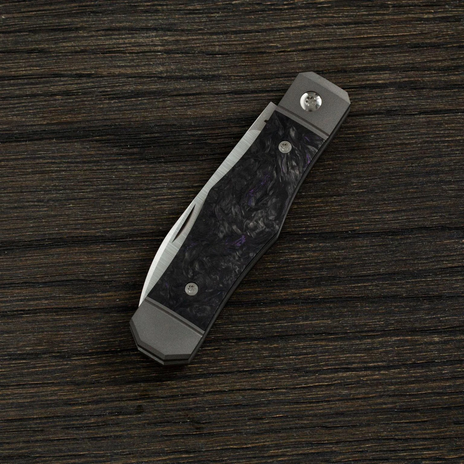 Jack Wolf Vampire Jack VAMPI-01-DMP Fat Carbon Dark Matter Purple Navaja Slipjoint 2 Jack Wolf Vampire Jack VAMPI-01-DMP Fat Carbon Dark Matter Purple Navaja Slipjoint - Imagen 2