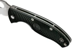 Spyderco Tenacious Lightweight C122SBK FRN Serrated Navaja 14 Spyderco Tenacious Lightweight C122SBK FRN Serrated Navaja -Tienda De Cuchillos SPC122SBK 07 spyderco