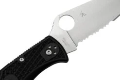 Spyderco Endela Thin Blue Line C243FPSBKBL Navaja Parcialmente Dentada -Tienda De Cuchillos SPC243FPSBKBL 05 spyderco